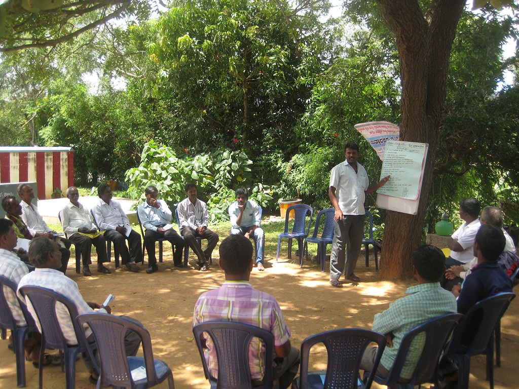 avishkar-village-meeting